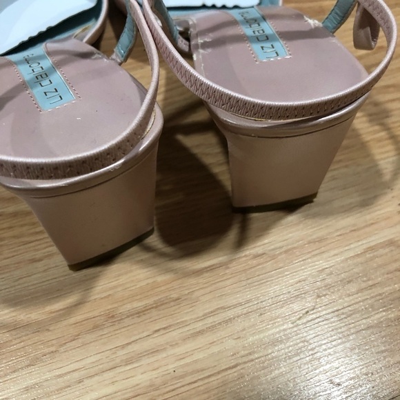 Liz Claiborne Women’s Zelma Rosa Luster Kidskin Sandals - Picture 9 of 9